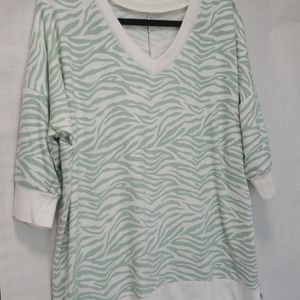 3/4 sleeve honeyme weekender top